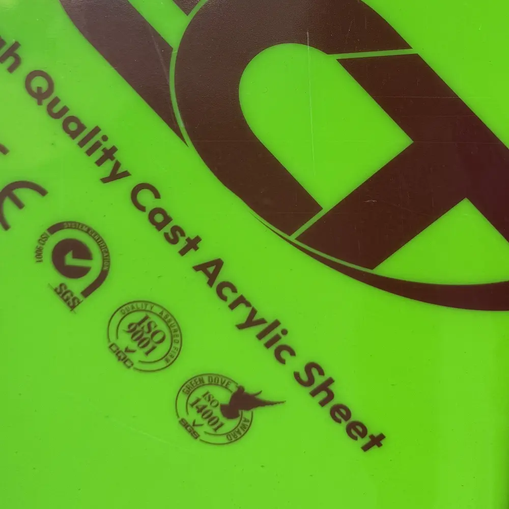 Plexiglass acryliques PMMA Vert pistache 635 2000*3000 3 mm.webp