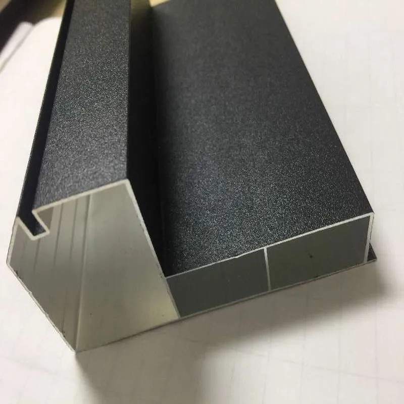 Profil en aluminium 9045